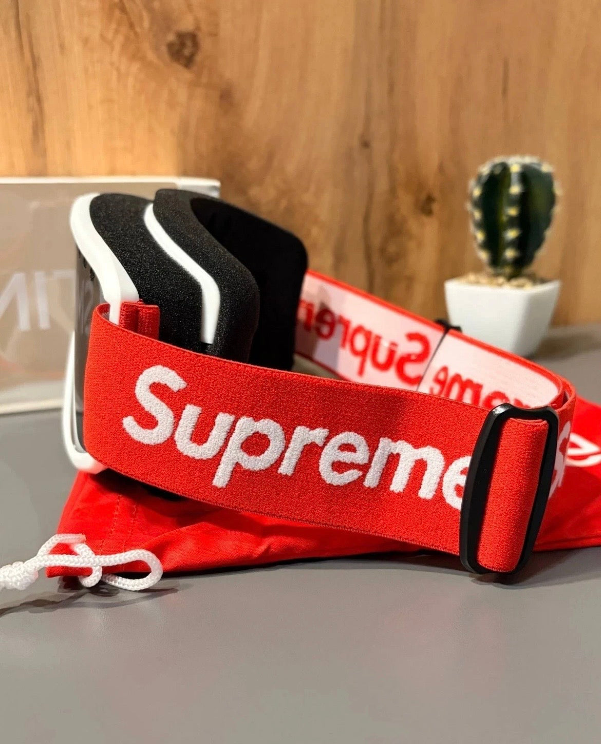 Supreme x Smith Ski Goggles White/Red Mirror Lens
